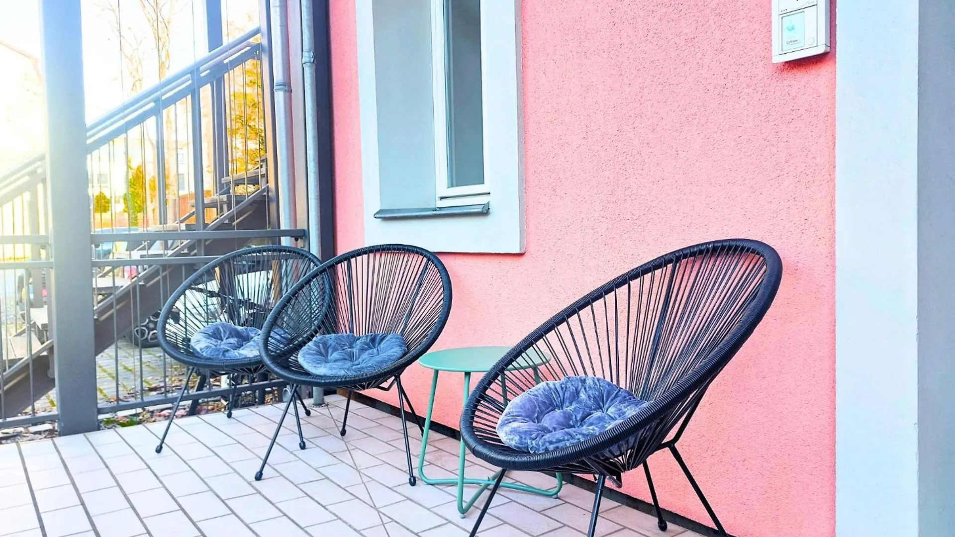 Coview - Design Apartment Mit Vollausgestatteter Kueche, Terrasse, Eigenem Zugang, Highspeed Wlan Dresden Duitsland